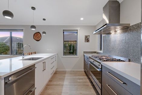 Photo of property in 27 Mortlake Heights, Pyes Pa, Tauranga, 3112