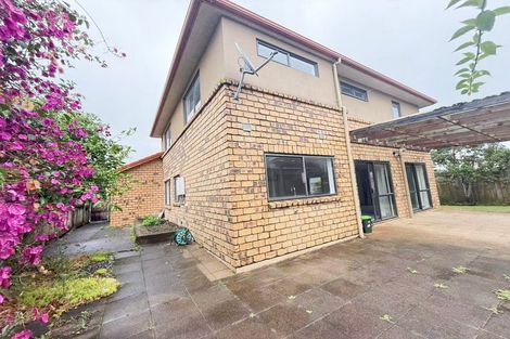 Photo of property in 26 Coachman Drive, Flat Bush, Auckland, 2016