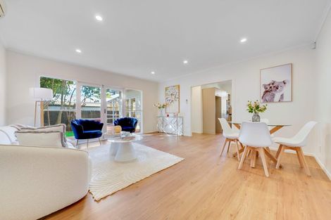 Photo of property in 1/8 Kelvin Road, Papakura, 2110