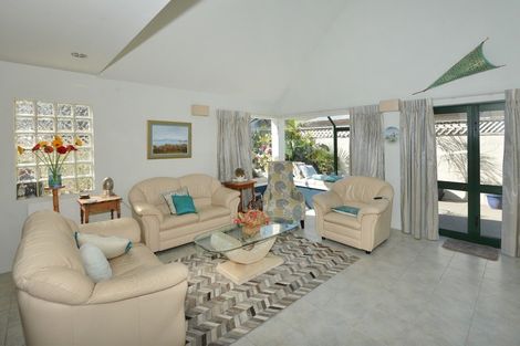 Photo of property in 104b Hatea Drive, Regent, Whangarei, 0112