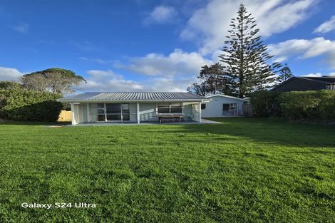 Photo of property in 585 Pukehina Parade, Pukehina, Te Puke, 3189