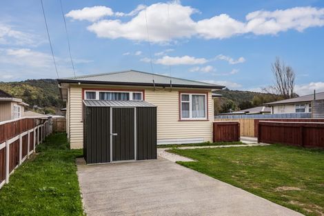 Photo of property in 15 Moohan Street, Wainuiomata, Lower Hutt, 5014