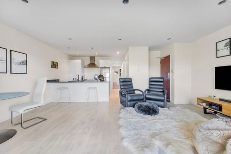 Photo of property in 2/79 Schnapper Rock Road, Schnapper Rock, Auckland, 0632