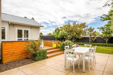 Photo of property in 43 Watford Street, Strowan, Christchurch, 8052