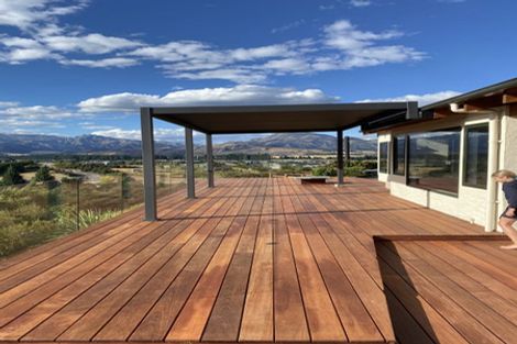 Photo of property in 8 Astral Rise, Wanaka, 9305