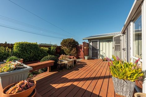 Photo of property in 2 Meadowvale Drive, Levin, 5510