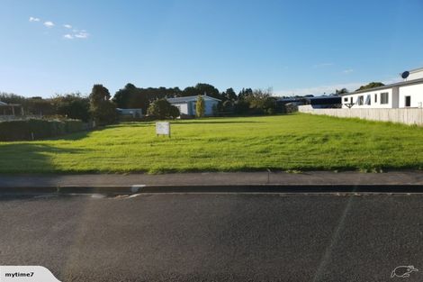 Photo of property in 9 Mylindas Road, Whakatiwai, Miranda, 2473