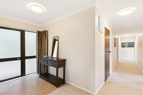 Photo of property in 19c Cave Road, Houghton Bay, Wellington, 6023