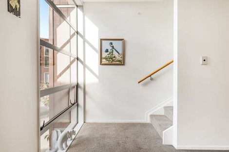 Photo of property in 76g Edmonton Road, Henderson, Auckland, 0612