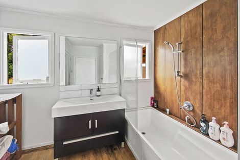 Photo of property in 5 Taylor Road, Te Kamo, Whangarei, 0112