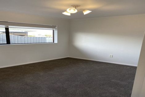 Photo of property in 17 Tui Mill Grove, Feilding, 4702