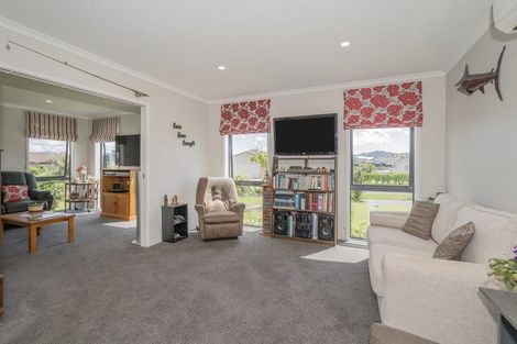 Photo of property in 20 Aquila Drive, Whitianga, 3510