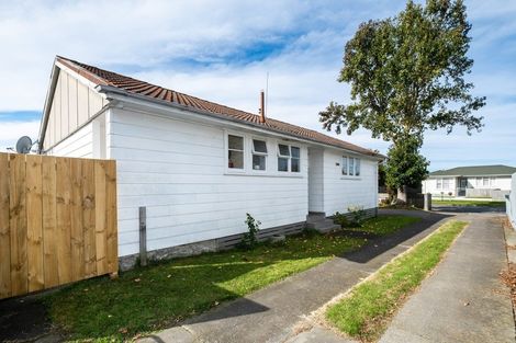 Photo of property in 17 Neal Crescent, Onekawa, Napier, 4110