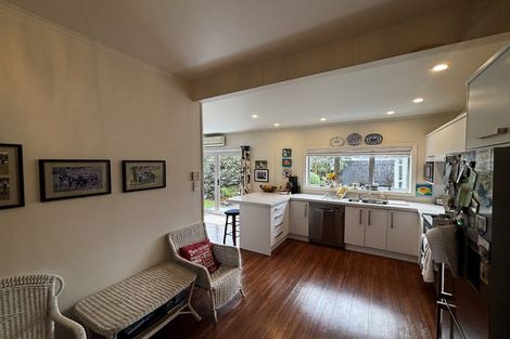 Photo of property in 115 Brooklands Road, Brooklands, New Plymouth, 4310