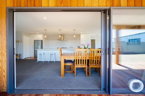 Photo of property in 2 Canal Place, Twizel, 7901