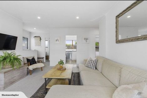 Photo of property in 3/57 Lake Road, Devonport, Auckland, 0624