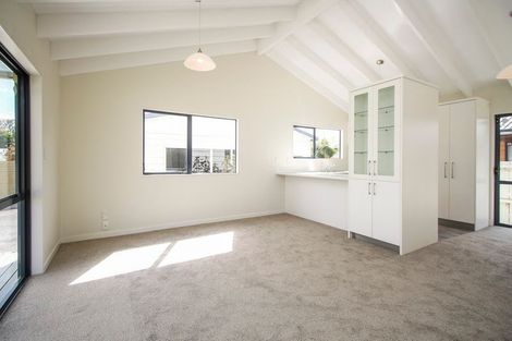 Photo of property in 14a Chelsea Avenue, Otahuhu, Auckland, 1062