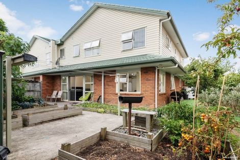 Photo of property in 12 Lime Crescent, Papakura, 2110
