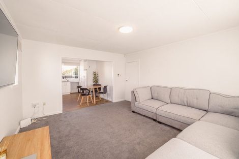 Photo of property in 216 Wainoni Road, Avondale, Christchurch, 8061
