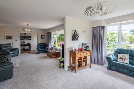 Photo of property in 22 Awanui Drive, Waikanae, 5036