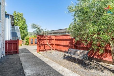 Photo of property in 7/253 Waterloo Road, Hutt Central, Lower Hutt, 5011