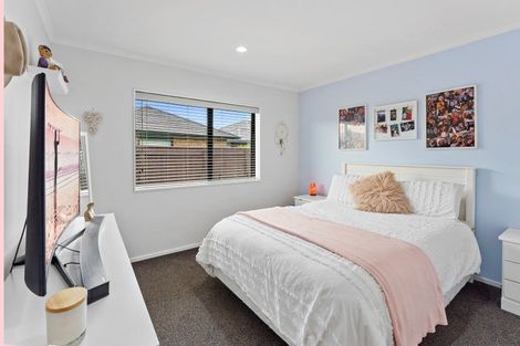 Photo of property in 8 Moy Place, Otaki, 5512