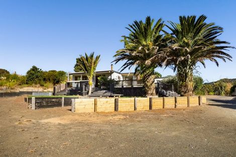 Photo of property in 173 Te Mahoe Road, Mokau, 4376