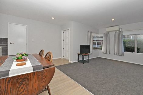 Photo of property in 13 The Grove, Red Beach, 0932