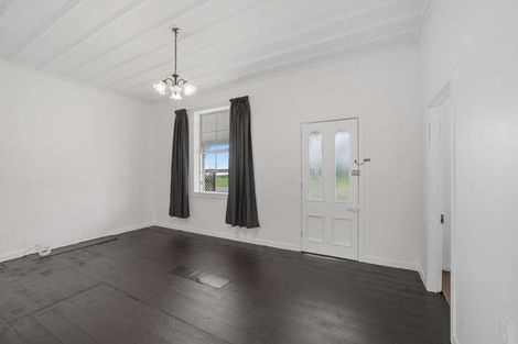 Photo of property in 2634 Mountain Road, Tariki, Stratford, 4394