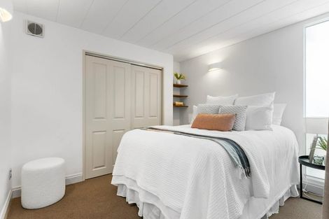 Photo of property in Stadium Garden Flats, 107/107 Thorndon Quay, Pipitea, Wellington, 6011