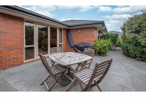 Photo of property in 14 Coolspring Way, Redwood, Christchurch, 8051