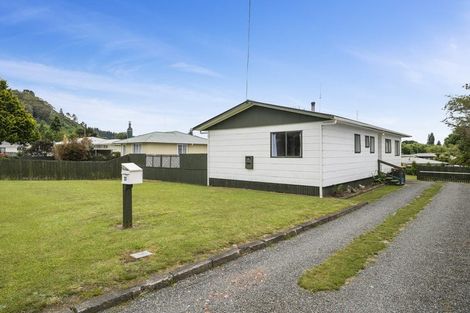Photo of property in 21 Brookland Road, Western Heights, Rotorua, 3015