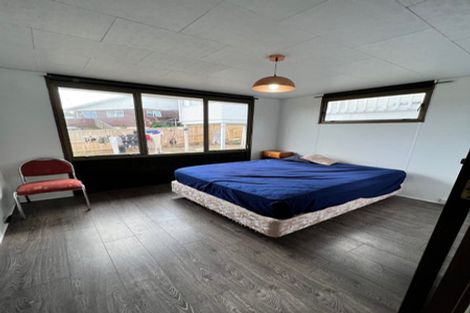 Photo of property in 1/520 Beach Road, Murrays Bay, Auckland, 0630