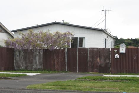 Photo of property in 8 Sydney Place, Whanganui, 4500