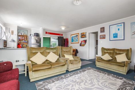 Photo of property in 25 Crawshaw Drive, Nawton, Hamilton, 3200