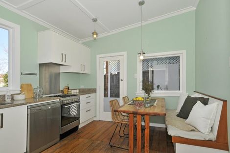 Photo of property in 12 Sale Street, Napier South, Napier, 4110