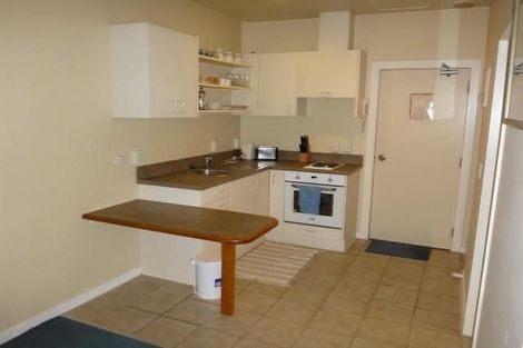 Photo of property in Terrace Tower Apartments, 7c/126 The Terrace, Wellington Central, Wellington, 6011