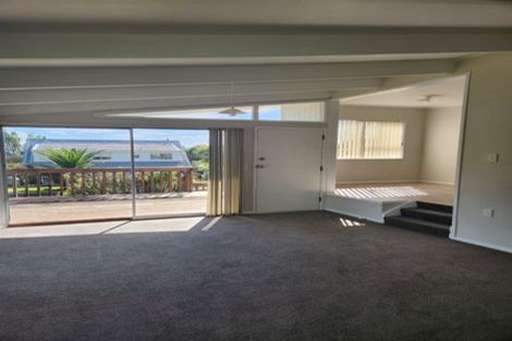 Photo of property in 1 Margan Place, Red Hill, Papakura, 2110