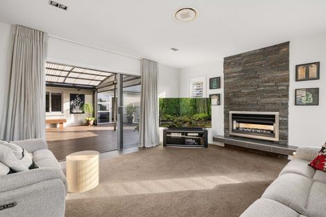 Photo of property in 2 Lamia Grove, Papamoa Beach, Papamoa, 3118