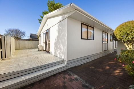 Photo of property in 1a Heath Street, St Andrews, Hamilton, 3200