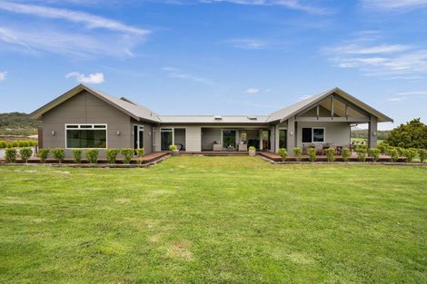 Photo of property in 13 Capstone Place, Te Kamo, Kamo, 0185