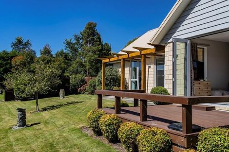 Photo of property in 2 Stonebridge Lane, Oxford, 7430