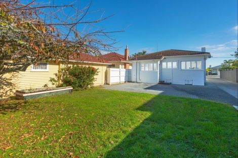 Photo of property in 23 Harbour View Road, Point Chevalier, Auckland, 1022
