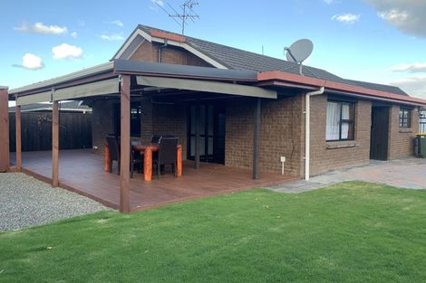 Photo of property in 1/16 Frank Evans Place, Henderson, Auckland, 0610