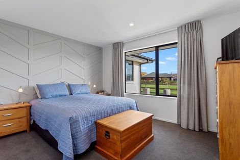 Photo of property in 33 Seadown Crescent, Amberley, 7410