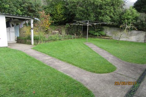 Photo of property in 2 Avro Road, Blue Mountains, Upper Hutt, 5371