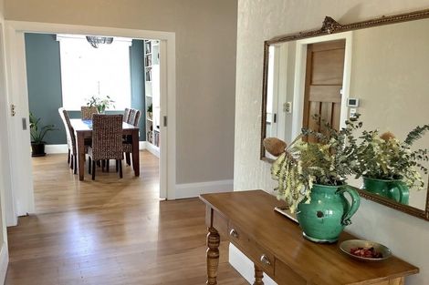 Photo of property in 5 Travancore Street, Island Bay, Wellington, 6023