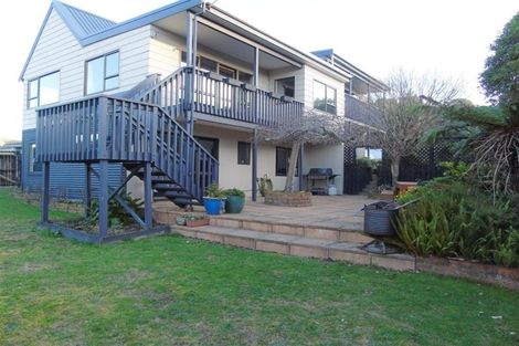 Photo of property in 25 Longitude Place, Whitby, Porirua, 5024