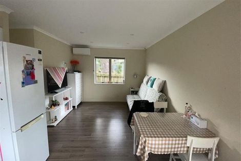 Photo of property in 16 Mirrabooka Avenue, Botany Downs, Auckland, 2010