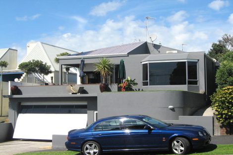 Photo of property in 106 Buller Street, New Plymouth, 4312